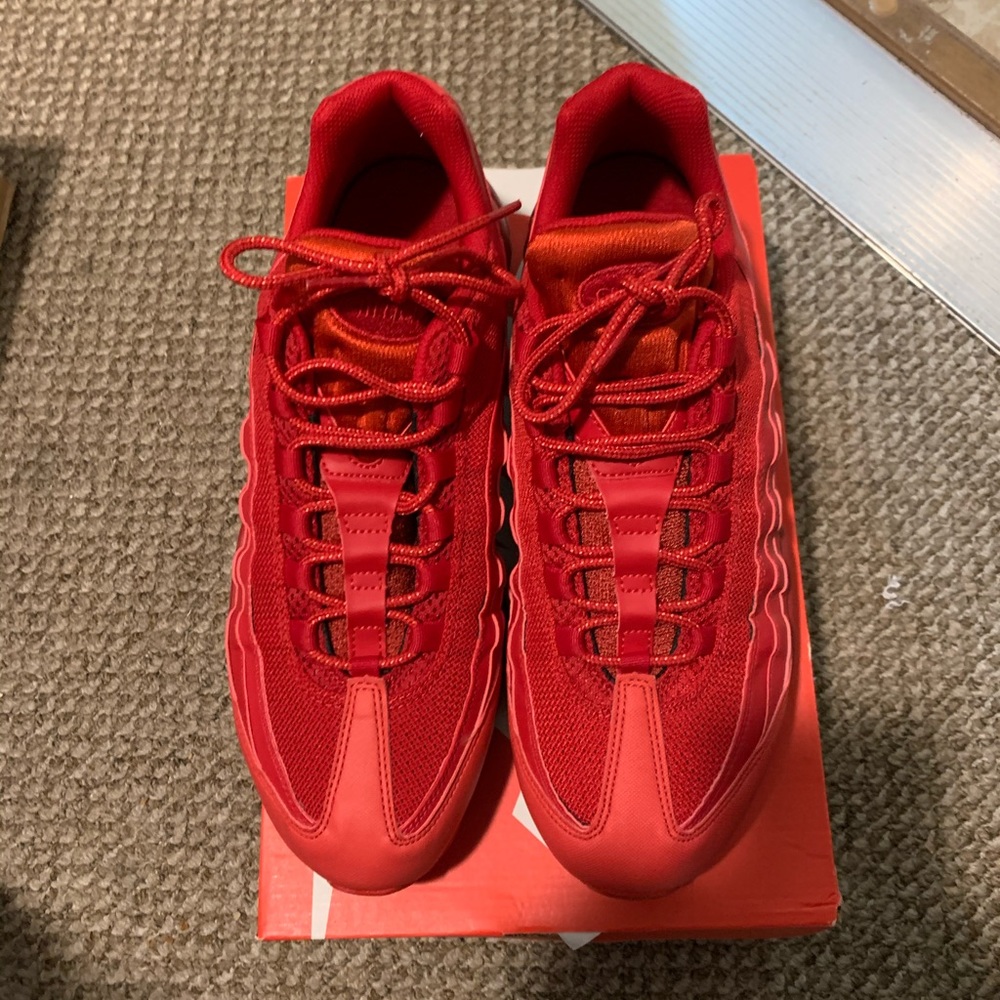 Nike Air Max 95 Triple Red Size 13